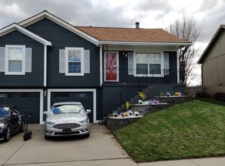 10640 N Booth Ave, Kansas City, MO 64157