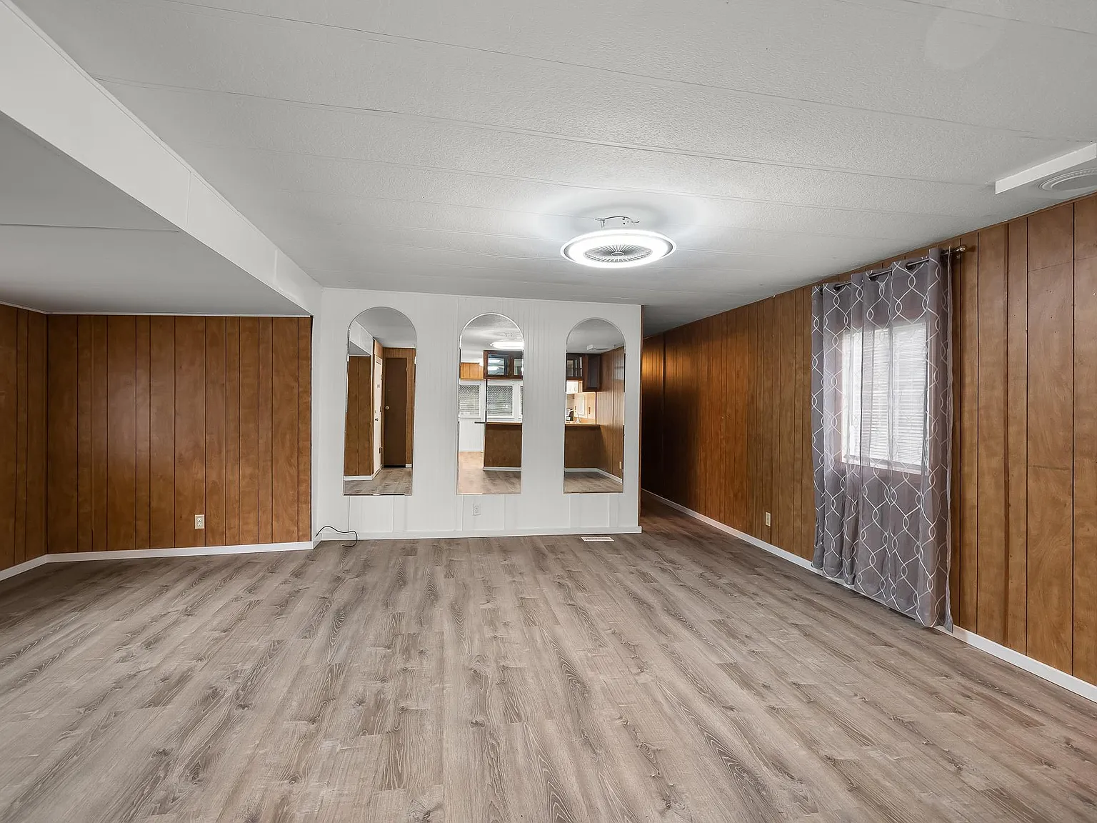 3 bed, 1.5 bath, 1000 sqft, $1,700 — Photo 4