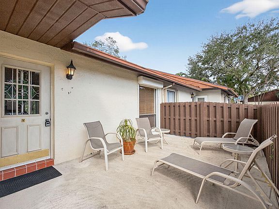 4th image of 4934 Sable Pine Circle #B