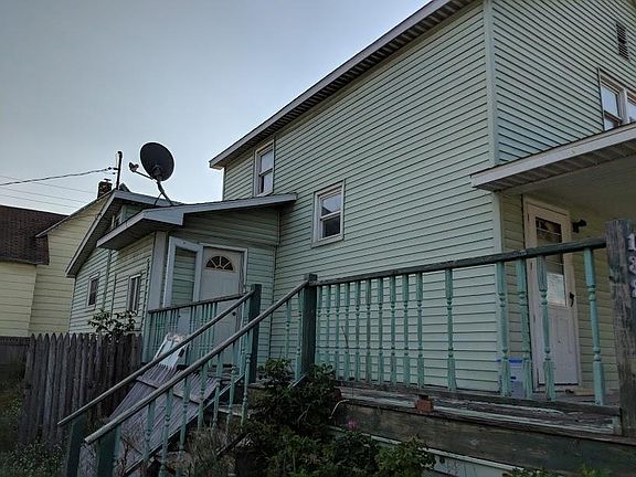 3rd image of 132 W Lake St