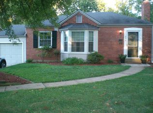 834 Pine Tree Ln, Saint Louis, MO