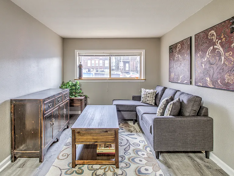 3850 Park Ave — Photo 43