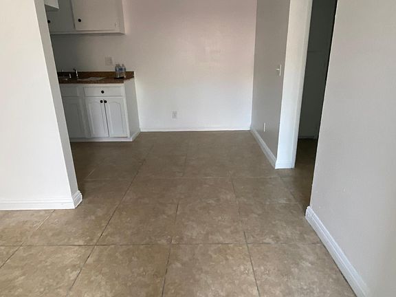 4th image of 13915 Frederick St APT L