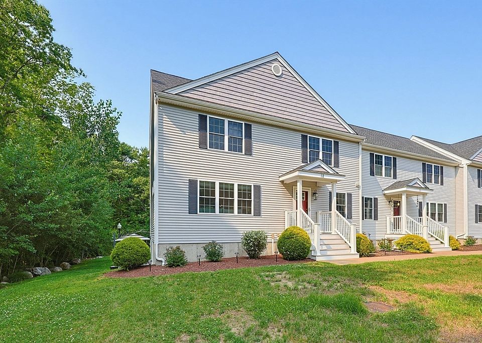 1st image of 143 Oak St #12
