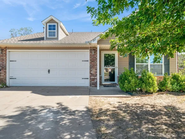 103 E Fairlane Ct, Sapulpa, OK 74066