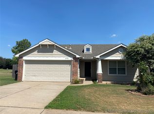 2114 E Concord Pl, Broken Arrow, OK 74012