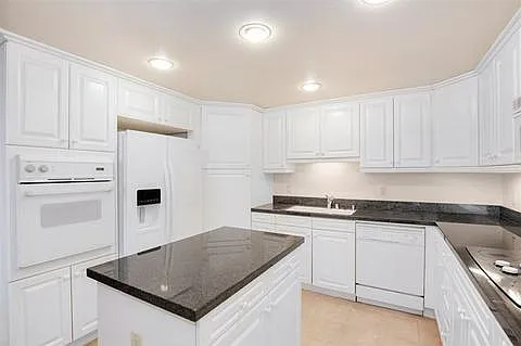 7635 Eads Ave #201 — Photo 11