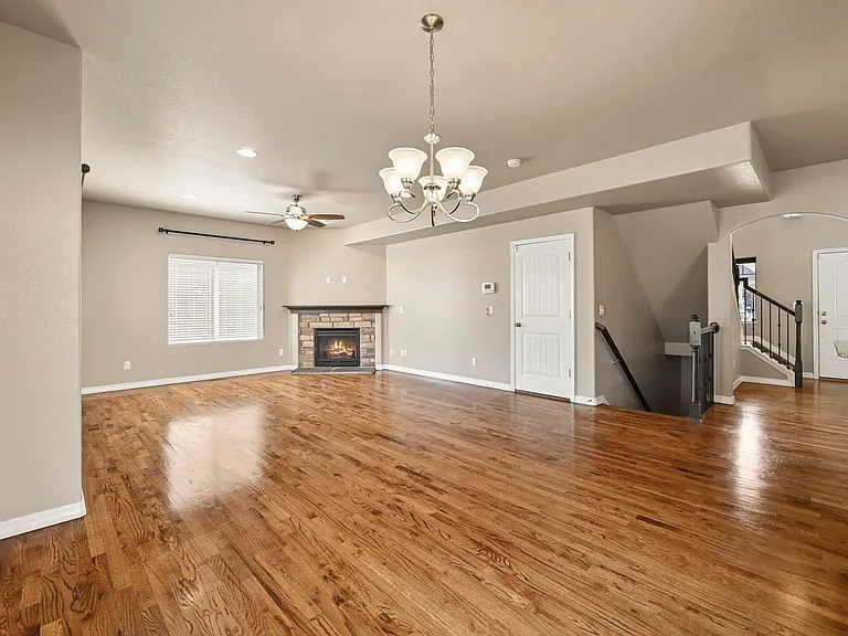 5651 Majestic Dr — Photo 12