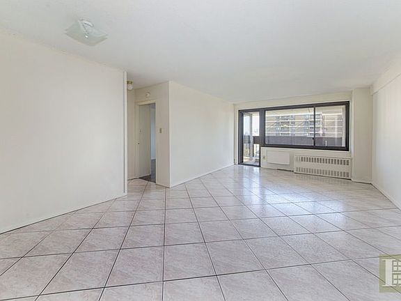 2nd image of 80 Gold St #23N