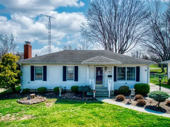 118 Sunset Dr, Bellevue, OH 44811