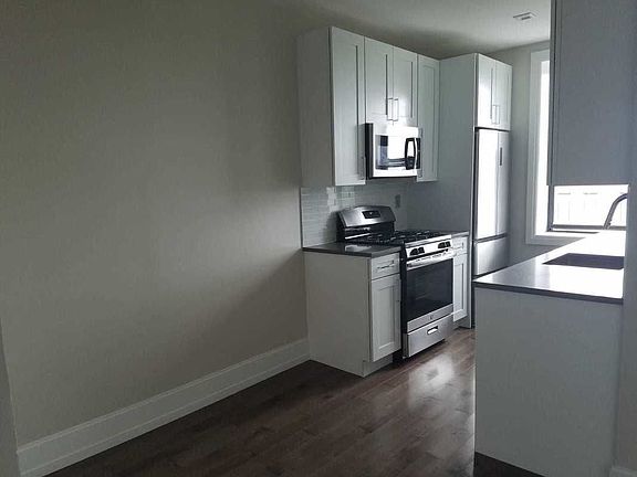 3rd image of 1908 Avenue K #1E