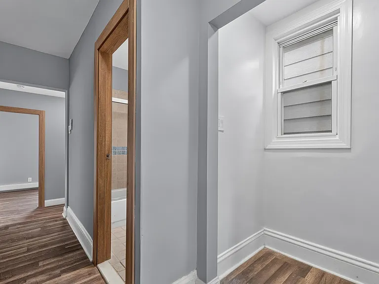 255 Kennedy Blvd — Photo 13