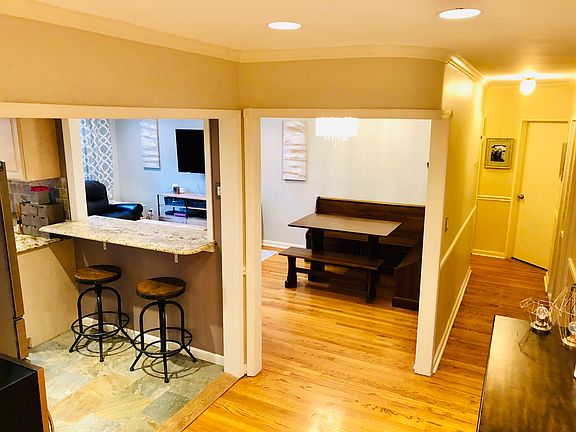 2nd image of 704 Palmer Ct APT 2F