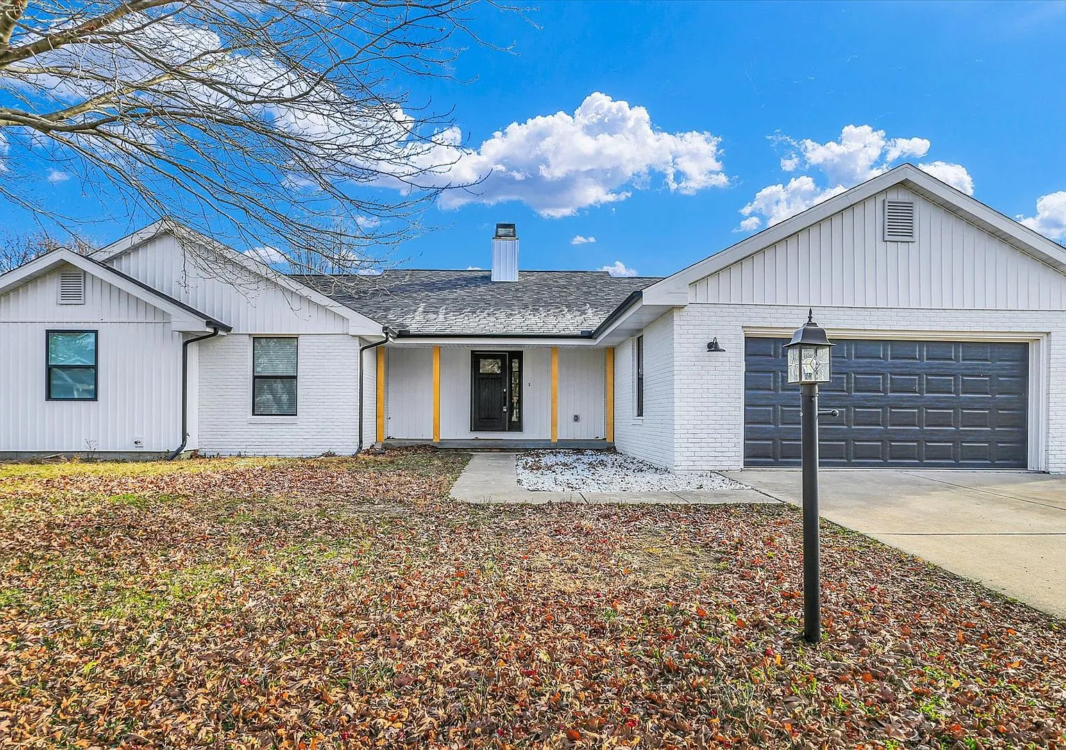 Charming 3-Bedroom Home with Private Backyard Retreat — Photo 1