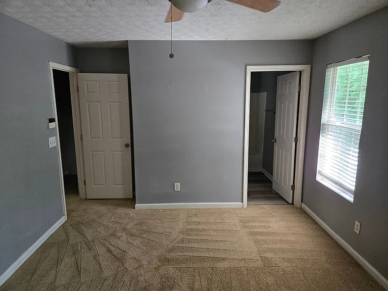 5504 Moriah Ln — Photo 16