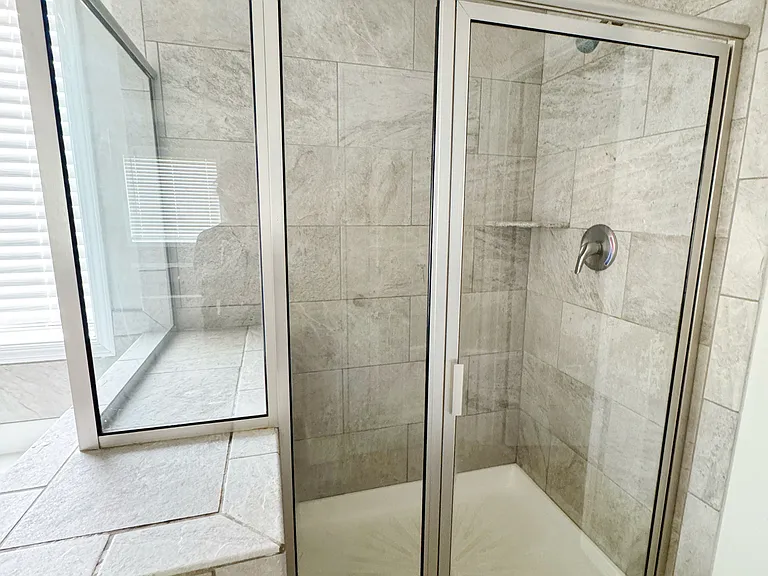 732 Sanctuary Ln — Photo 17