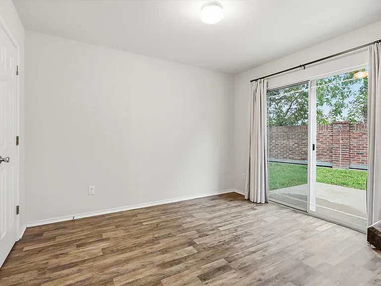 1356 N Cozumel St — Photo 13