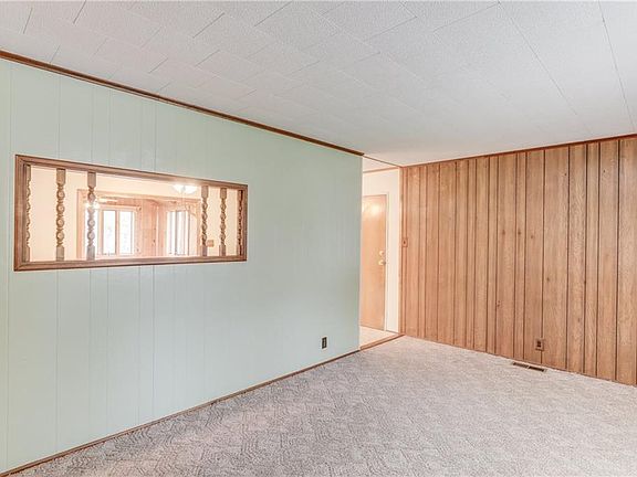 5th image of 126 Totten Dr