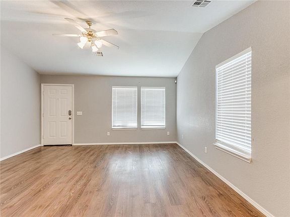 5th image of 1116 Abigail Ct