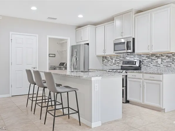 4365 Dutchess Park Rd, Fort Myers, FL 33916