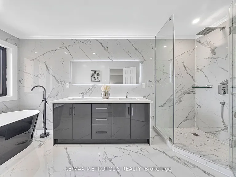 10 Snowcreek St — Photo 29