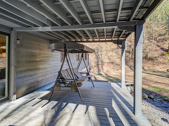 3rd image of 124 Ogle Rd