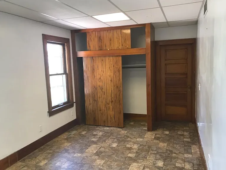 247 N Main St — Photo 5