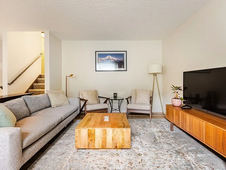 7055 SW Wilson Ave — Photo 6
