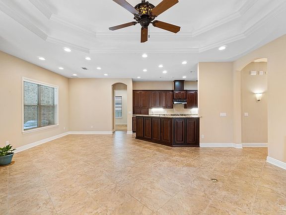 5th image of 6036 Dahoon Dr