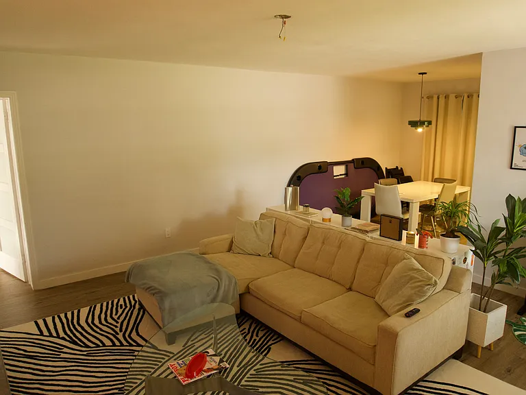 3801 NE 22nd Ter #4 — Photo 3