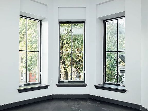 3rd image of 1325 Sterling Pl #3