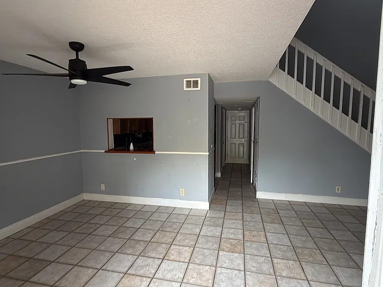 9242 Green Meadows Way — Photo 7