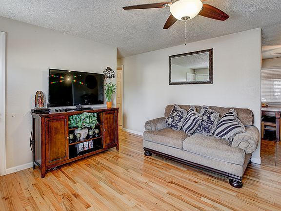 2nd image of 228 Longfellow Dr