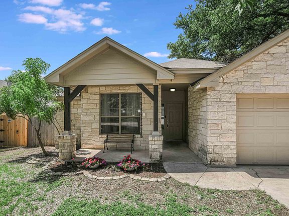 2nd image of 205 Cailin Court