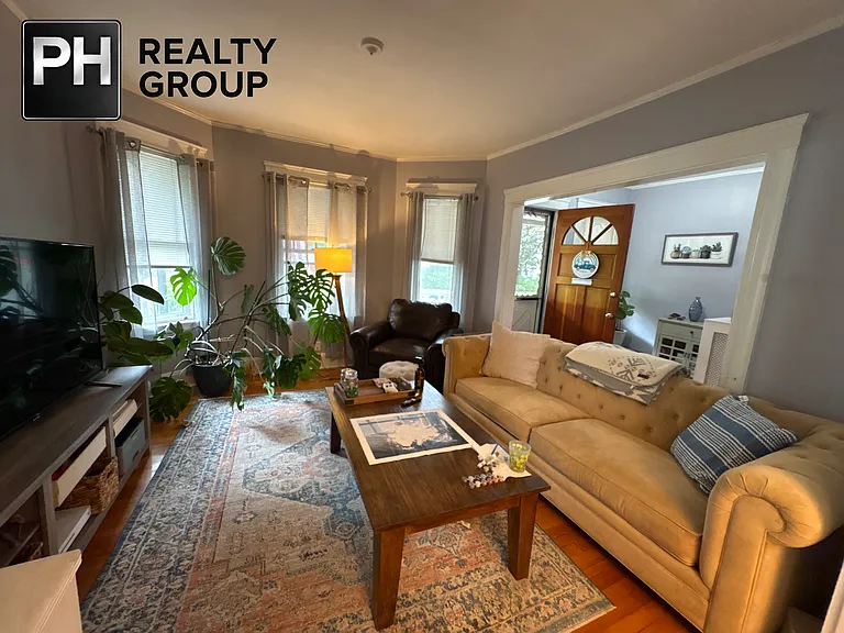 37 Irma Ave — Photo 9