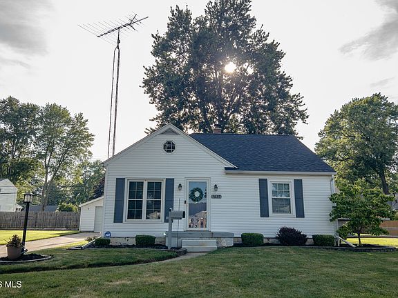 2nd image of 5639 Yarmouth Ave