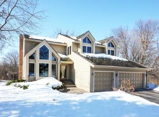 9826 Purgatory Rd, Eden Prairie, MN 55347