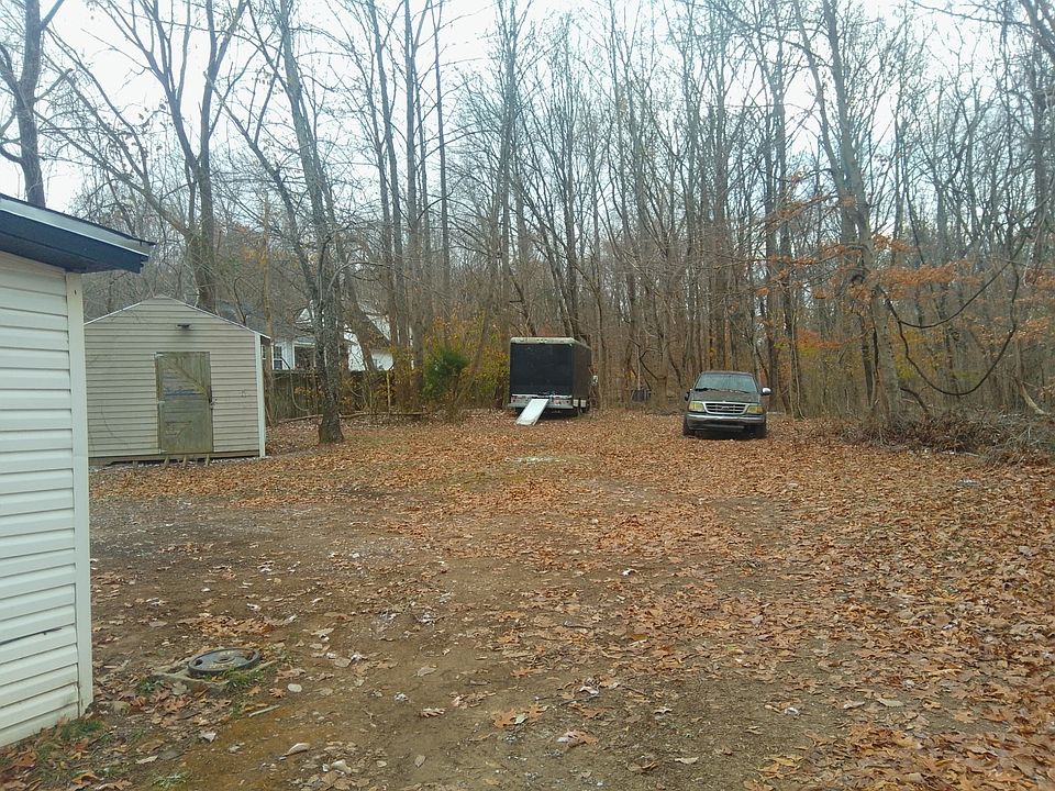 2nd image of 1680 Hazelwood Rd