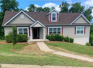 120 Walnut St, Nitro, WV 25143