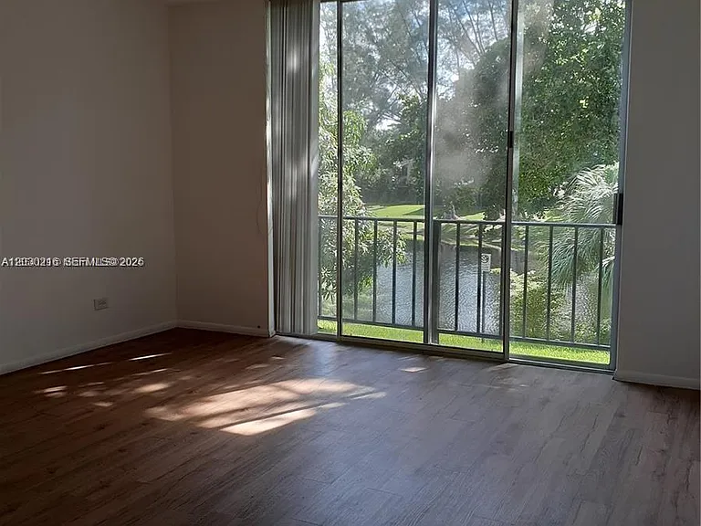 3670 Inverrary Dr #2M — Photo 3