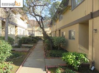 10401 Shaw St APT 403, Oakland, CA 94605