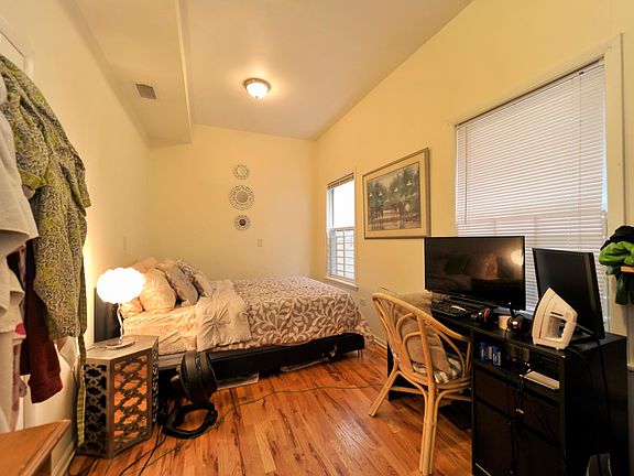 4th image of 1738 N Albany Ave #1