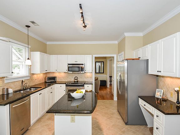 3rd image of 2907 Saintfield Pl