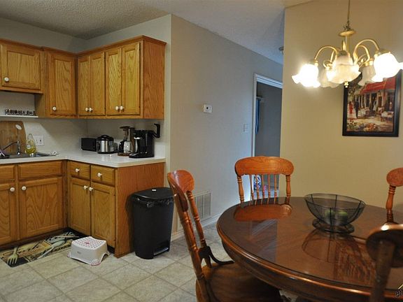 2nd image of 16052 Echo Glen Dr