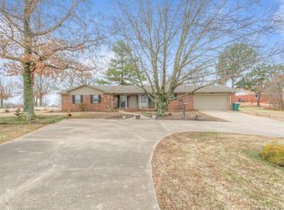 1628 N McKinley Ave, Sand Springs, OK 74063