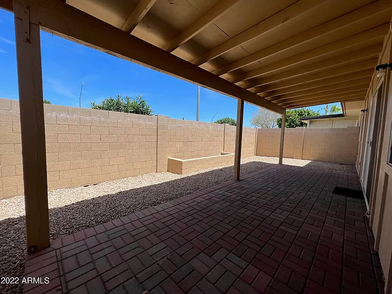 2534 E Villa Theresa Dr — Photo 18