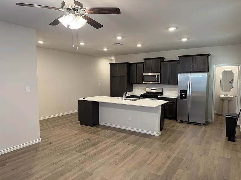 2025 Buffalo Hill Dr #1 — Photo 3