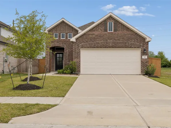 580 Long Branch Dr, Dayton, TX 77535