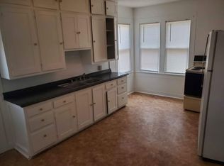 213 W 4th St, Portales, NM 88130