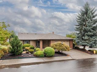 10325 SW Highland Dr, Tigard, OR 97224